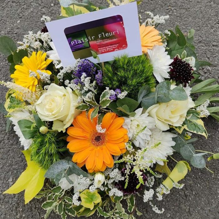 Coussin fleuri – Image 3