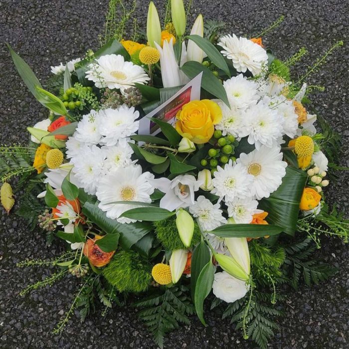 Coussin fleuri – Image 4