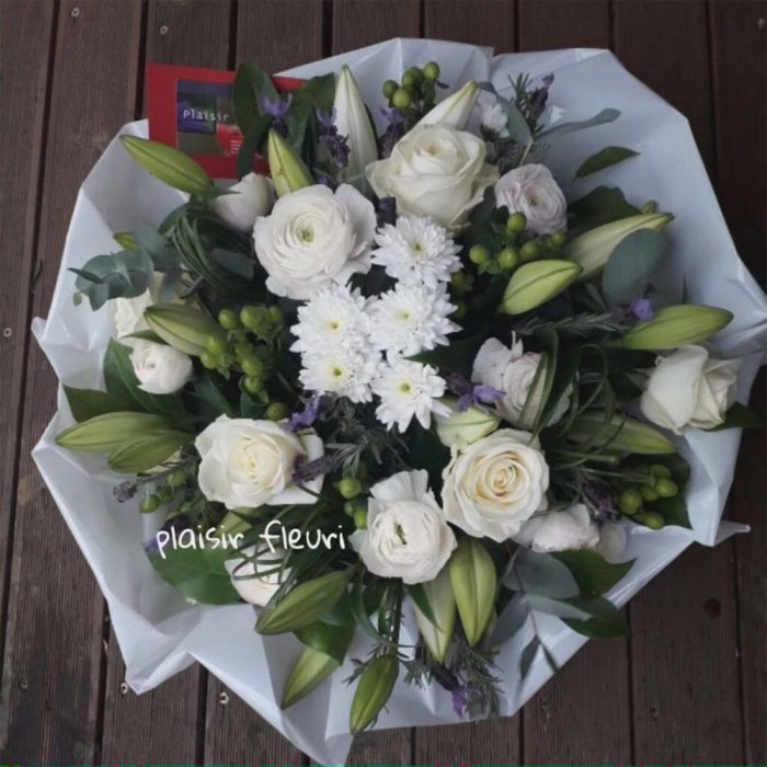 Coussin fleuri – Image 11
