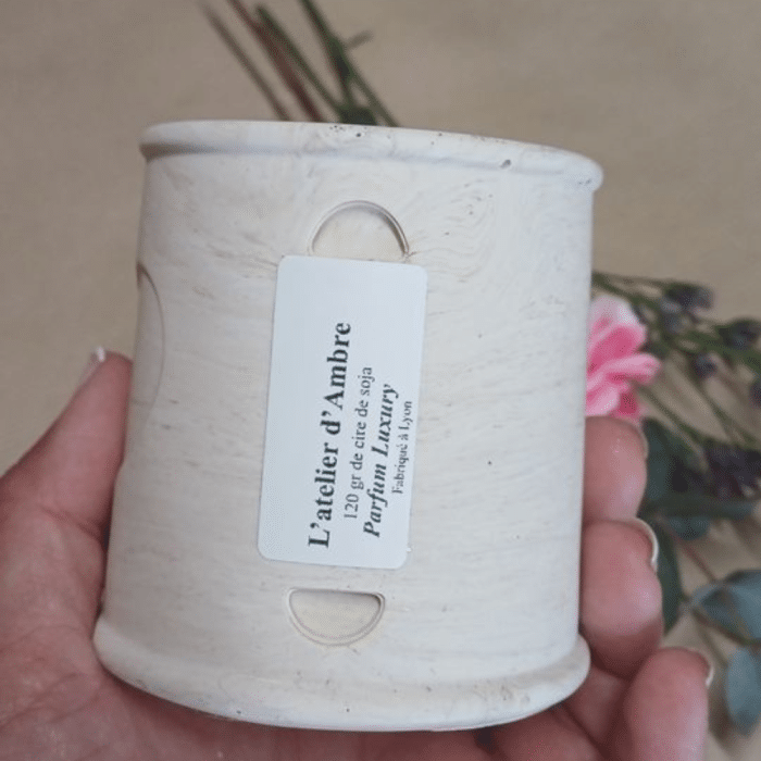 Bougie arrosoir de l'Atelier d'Ambre Villeurbanne – Image 2